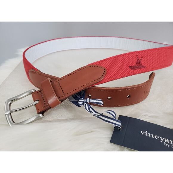 NEW SZ 30 Vineyard Vines Jetty Red Canvas Leather EMB ICON Boat Nautical Belt - Picture 1 of 5